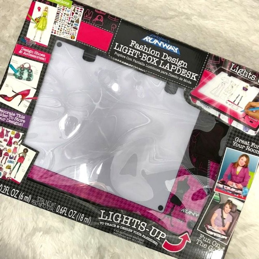 Project Runway Fashion Design Light-Box Lap Desk Set